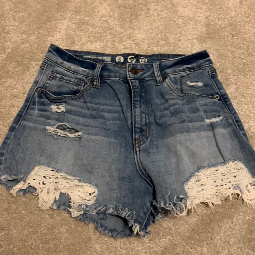 high rise jean shorts / size 11